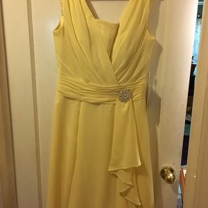 Daffodil cocktail dress, A-line Vneck
